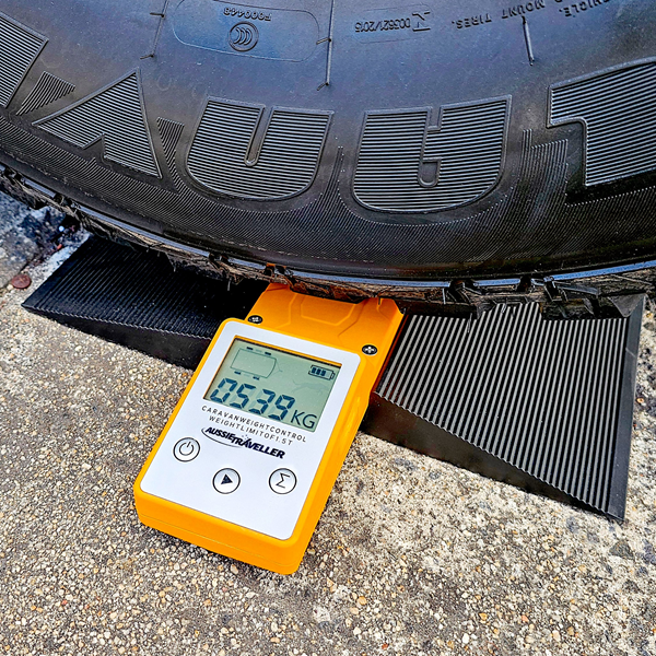 Aussie Traveller 1500kg Digital Wheel Weight Scale with Ramp Set